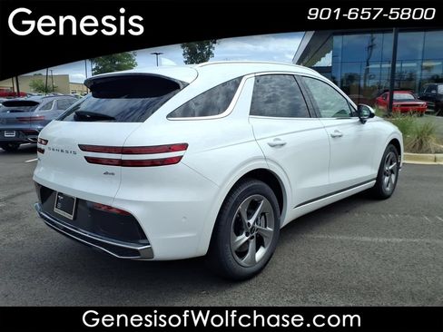 Used 2026 Genesis GV70 2.5T Advanced AWD/4WD image 5