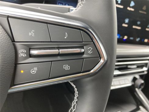 New 2026 Chevrolet Traverse LT w/ Sun and Wheel Package image 16