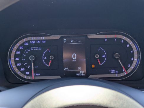 Used 2023 Hyundai Tucson SE image 18