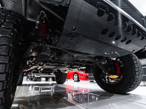 Used 2018 Mercedes-Benz G 550 Squared image 75