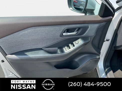 Certified 2023 Nissan Rogue SV AWD/4WD image 30