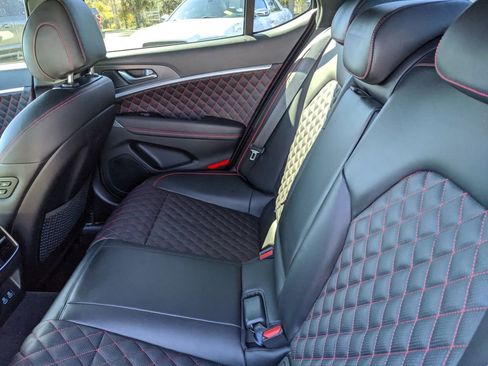 Used 2024 Genesis G70 3.3T Advanced w/ Sport Prestige Package image 19