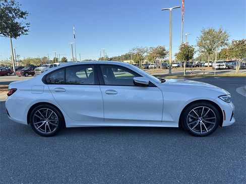 Used 2022 BMW 330i Sedan image 2