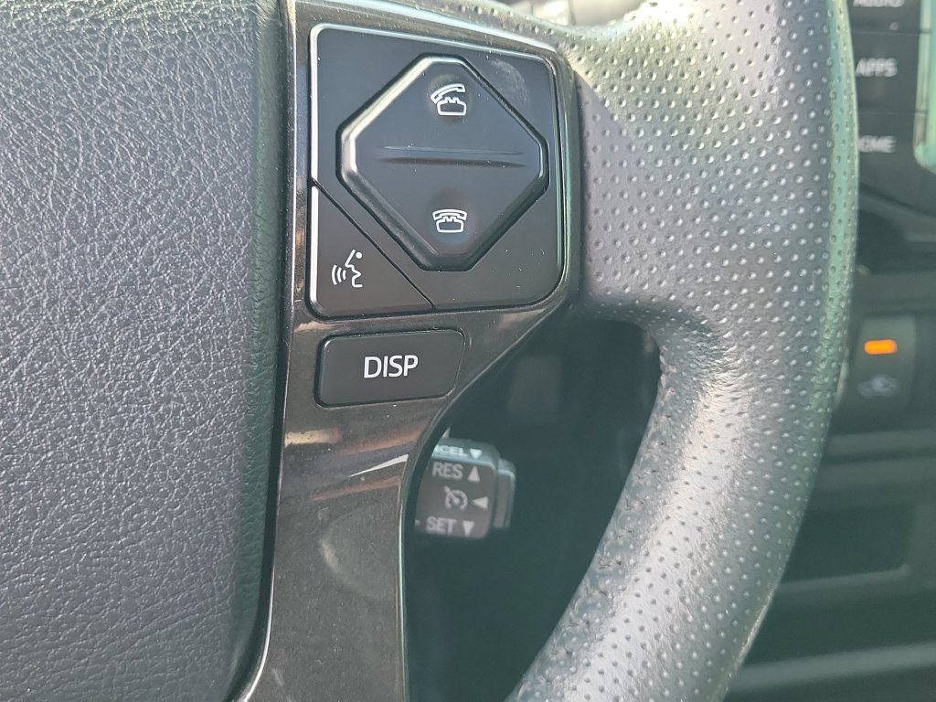 Used 2017 Toyota 4Runner TRD Off-Road Premium AWD/4WD image 10