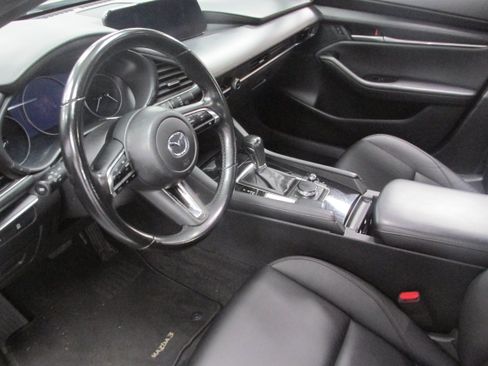 Used 2024 MAZDA MAZDA3 s FWD image 19