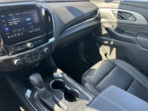 Certified 2023 Chevrolet Traverse LT FWD image 33