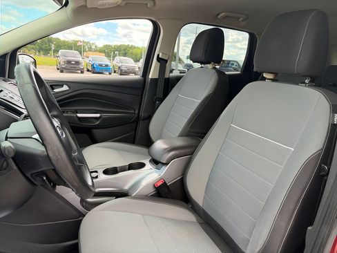 Used 2015 Ford Escape SE AWD/4WD image 16