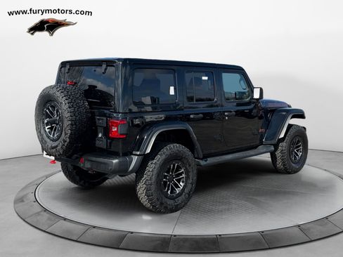 Used 2024 Jeep Wrangler Unlimited Rubicon image 3