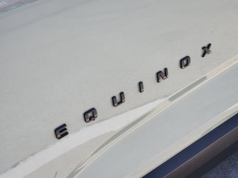Used 2025 Chevrolet Equinox ACTIV AWD/4WD image 8