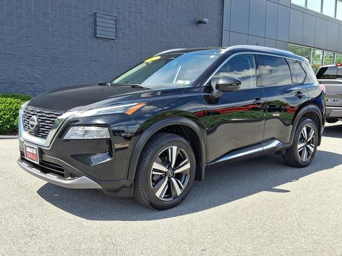 Certified 2023 Nissan Rogue SL w/ SL Premium Package AWD/4WD image 3