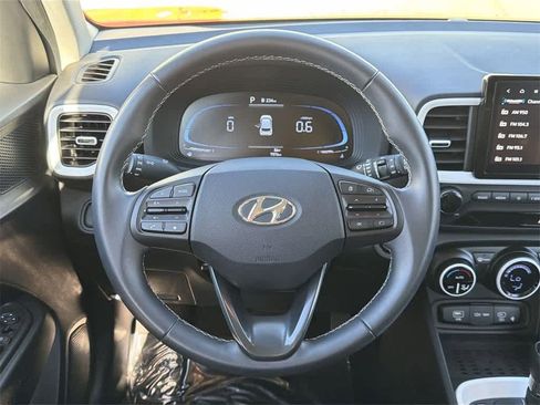 Certified 2024 Hyundai Venue Limited image 12