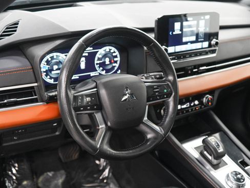 Used 2022 Mitsubishi Outlander SEL AWD/4WD image 21