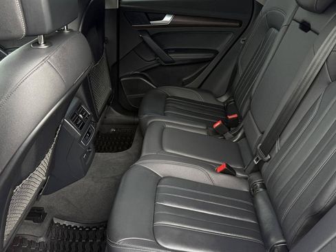 Used 2023 Audi Q5 2.0T Premium Plus w/ Premium Plus Package AWD/4WD image 31