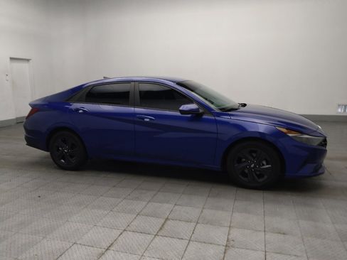 Used 2023 Hyundai Elantra SEL w/ Cargo Package FWD image 11