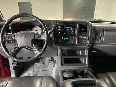 Used 2003 Chevrolet Silverado 1500 SS AWD/4WD image 30