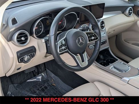 Certified 2022 Mercedes-Benz GLC 300 4MATIC image 21