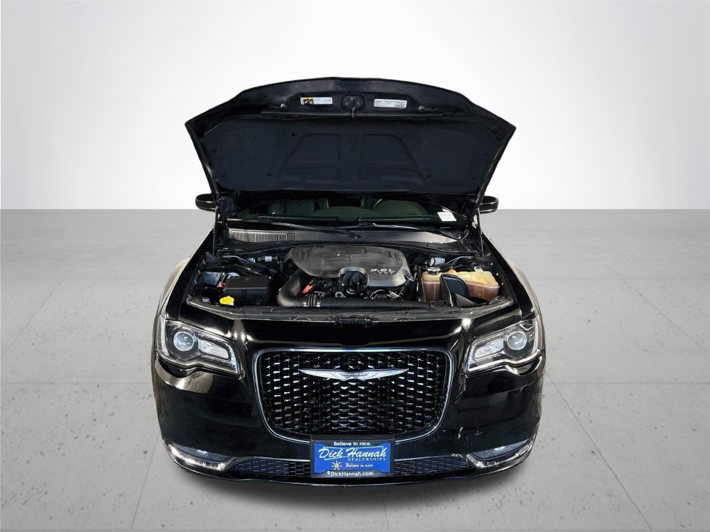 Used 2016 Chrysler 300 S AWD/4WD image 23