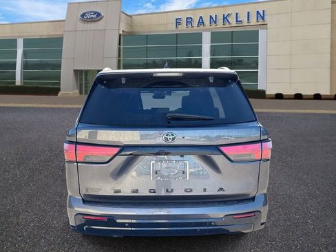 Used 2023 Toyota Sequoia Platinum AWD/4WD image 6