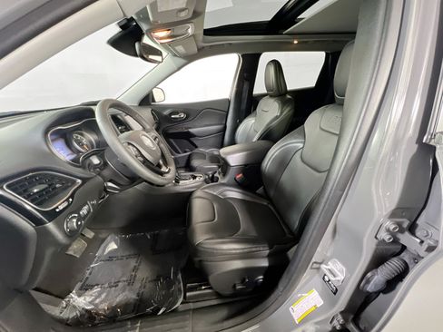 Used 2023 Jeep Cherokee Altitude Lux w/ Lux Elite Package AWD/4WD image 21