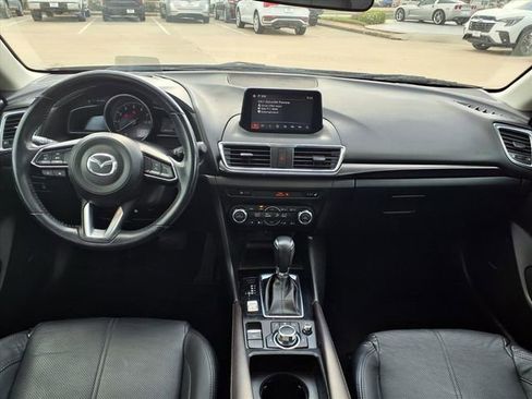 Used 2018 MAZDA MAZDA3 Grand Touring image 5