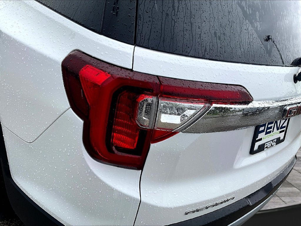 Used 2023 GMC Acadia SLE FWD image 28