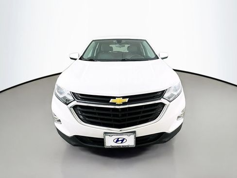 Used 2018 Chevrolet Equinox LT FWD image 2