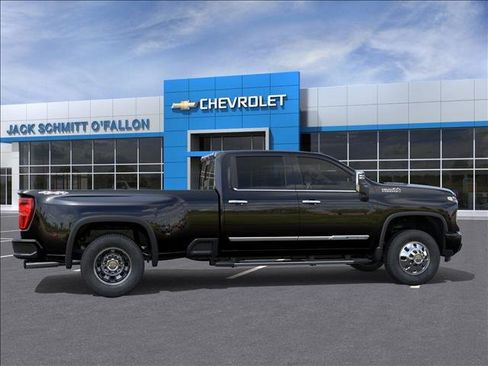New 2026 Chevrolet Silverado 3500 High Country w/ High Country Premium Package image 5