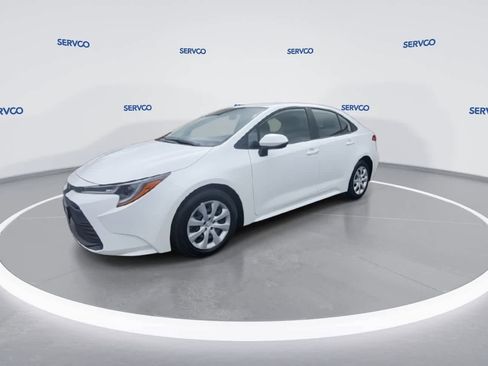 Used 2023 Toyota Corolla LE image 4