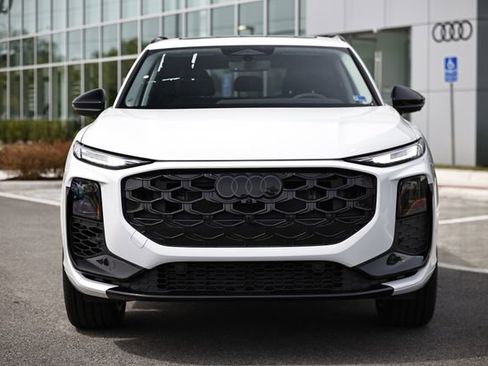 New 2026 Audi Q3 quattro 2.0T image 13