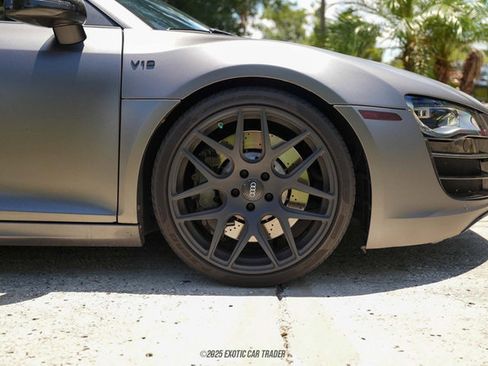 Used 2011 Audi R8 V10 image 11