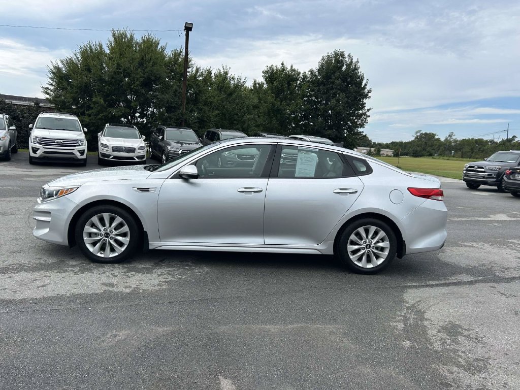 Used 2016 Kia Optima EX w/ Premium Package FWD image 8