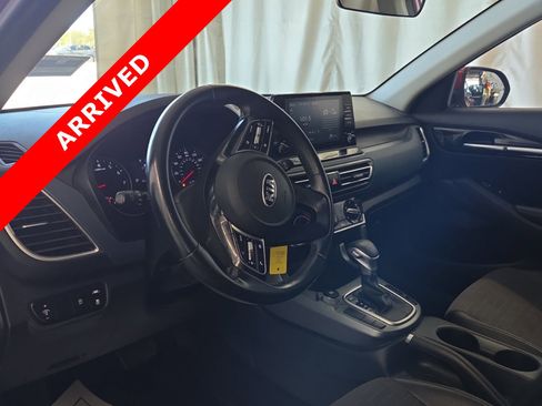 Used 2021 Kia Seltos S image 6