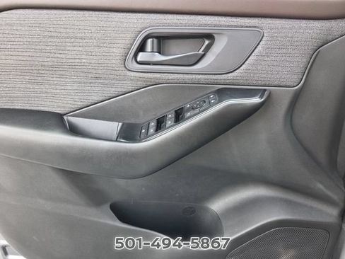 Used 2023 Nissan Rogue S AWD/4WD image 24