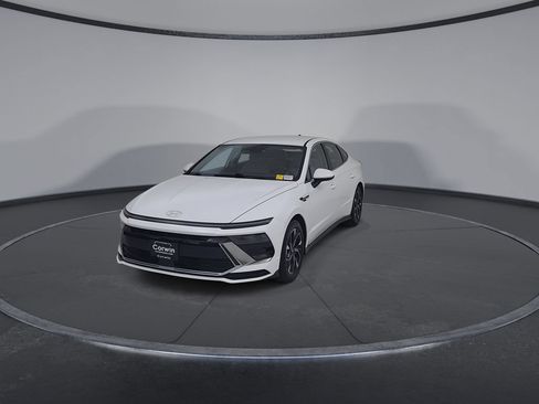 Used 2025 Hyundai Sonata SEL FWD image 6