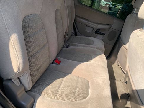 Used 2005 Ford Explorer Sport XLT AWD/4WD image 12