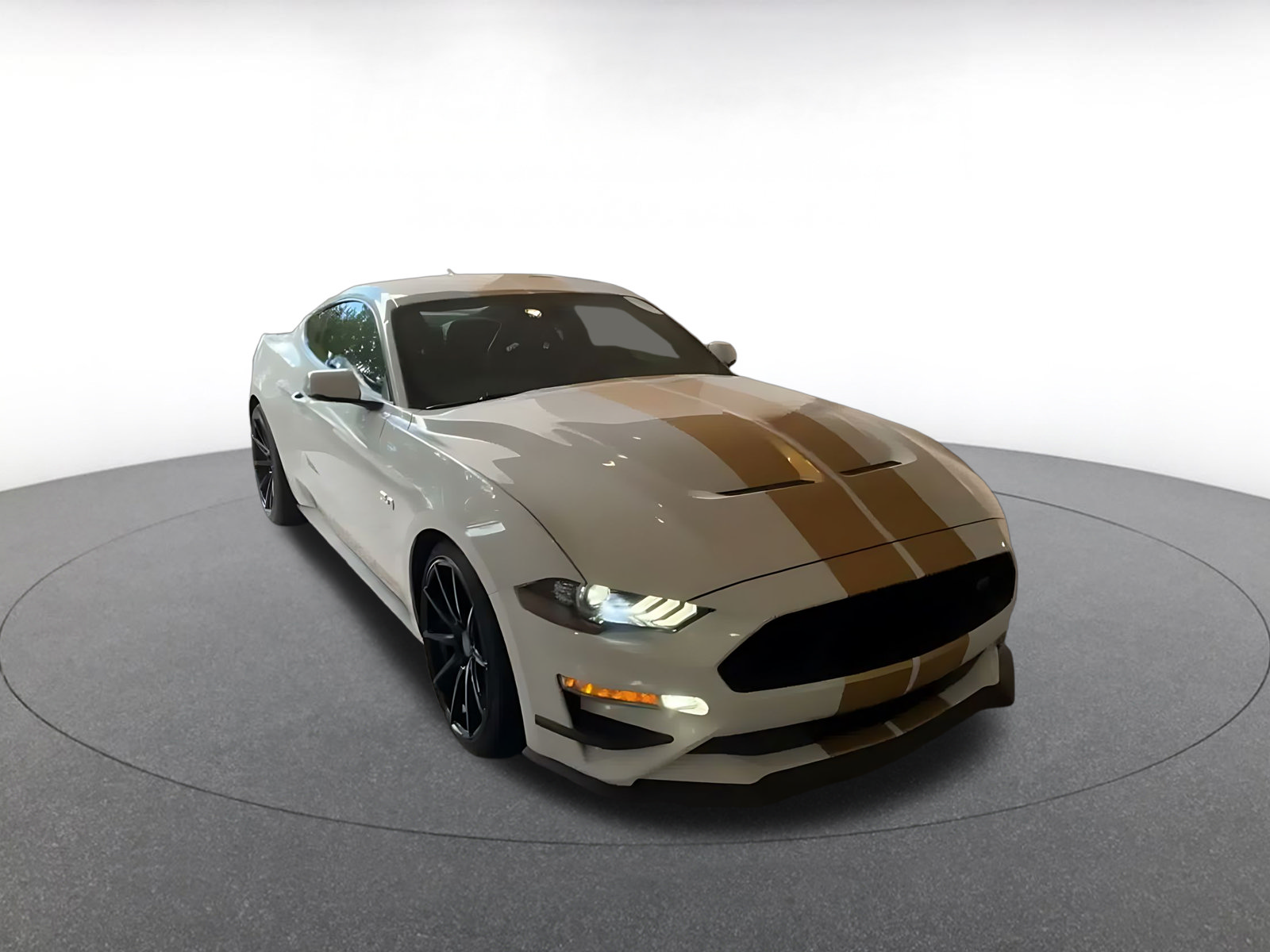Used 2022 Ford Mustang GT Premium w/ GT Performance Package RWD image 3