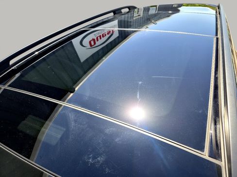 Used 2023 Mercedes-Benz GLB 35 AMG AMG GLB 250 4MATIC w/ Parking Assistance Package image 23