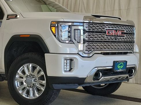 Certified 2022 GMC Sierra 2500 Denali w/ Denali Ultimate Package AWD/4WD image 5