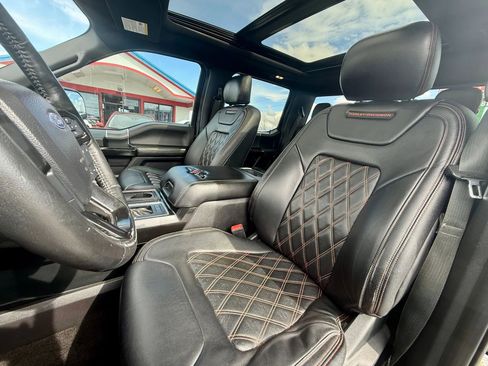 Used 2019 Ford F150 Lariat w/ Equipment Group 502A Luxury AWD/4WD image 10