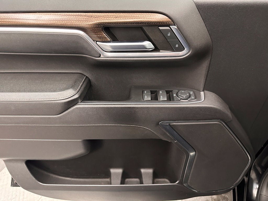 Used 2023 Chevrolet Silverado 1500 LT AWD/4WD image 15
