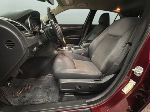 Used 2021 Chrysler 300 Touring w/ Sport Appearance Package RWD image 20