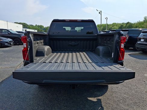 Used 2022 Chevrolet Silverado 1500 Custom w/ LPO, Dark Essentials Package AWD/4WD image 29