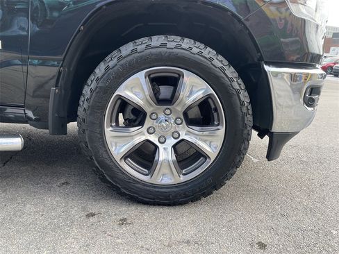 Used 2023 RAM 1500 Laramie image 12