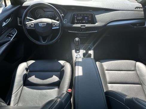Used 2023 Cadillac XT4 Premium Luxury image 23