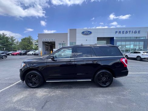Used 2021 Ford Expedition XLT AWD/4WD image 4
