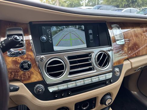 Used 2012 Rolls-Royce Ghost RWD image 39