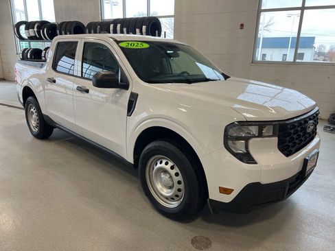 Used 2025 Ford Maverick XL w/ Equipment Group 102A image 1