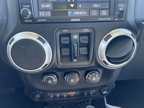 Used 2013 Jeep Wrangler Unlimited Sahara w/ Dual Top Group image 23