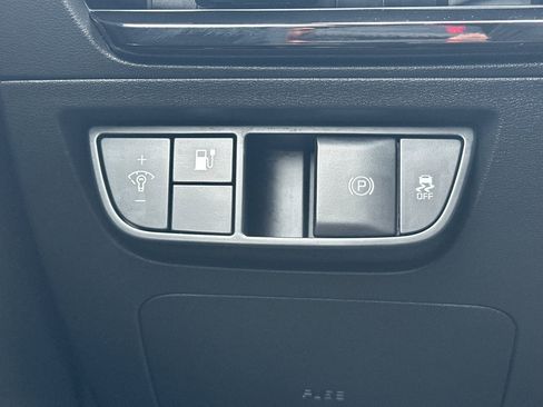 Used 2024 Kia EV6 Light image 31