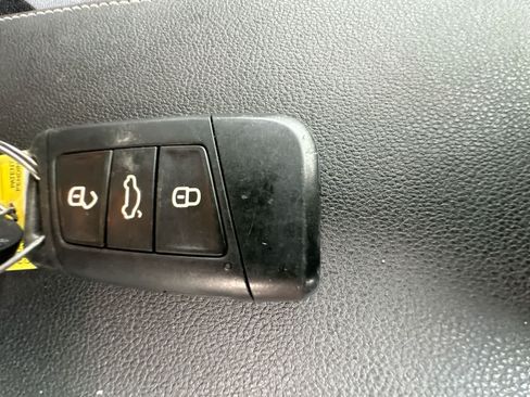 Used 2024 Volkswagen Taos S FWD image 28